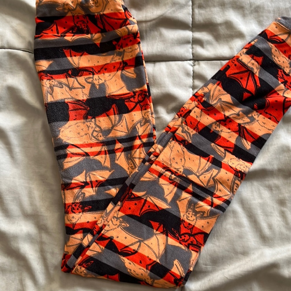 Kids stripe bat leggings